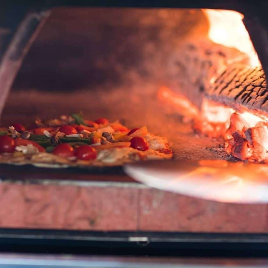 Frontalino Firenze stijl houtoven Pizza Party 70x70 met glazen deurtje, thermometer en Vesuvius pizzaschep