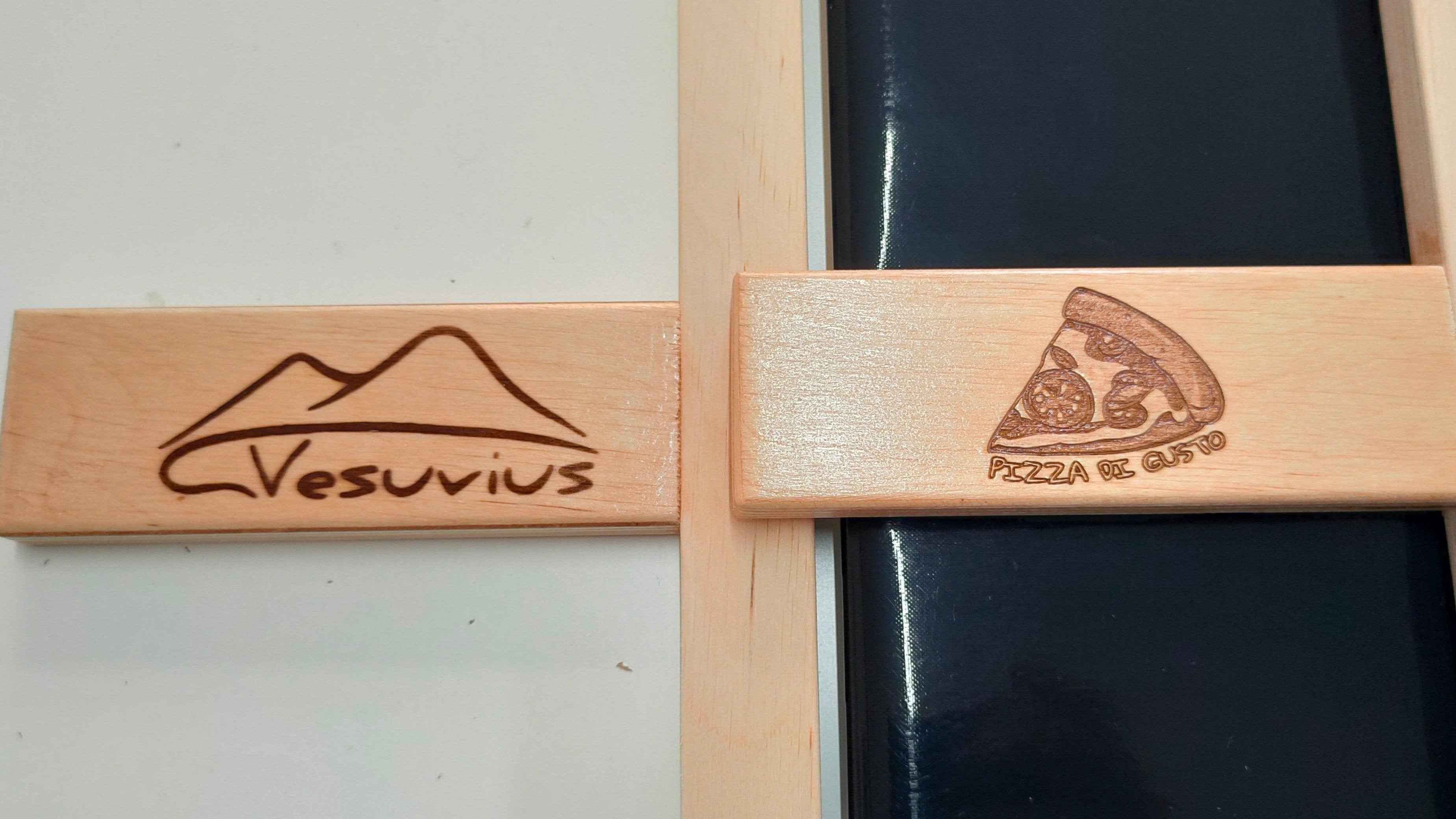 Incisione laser su manico per pala Vesuvius Evolution