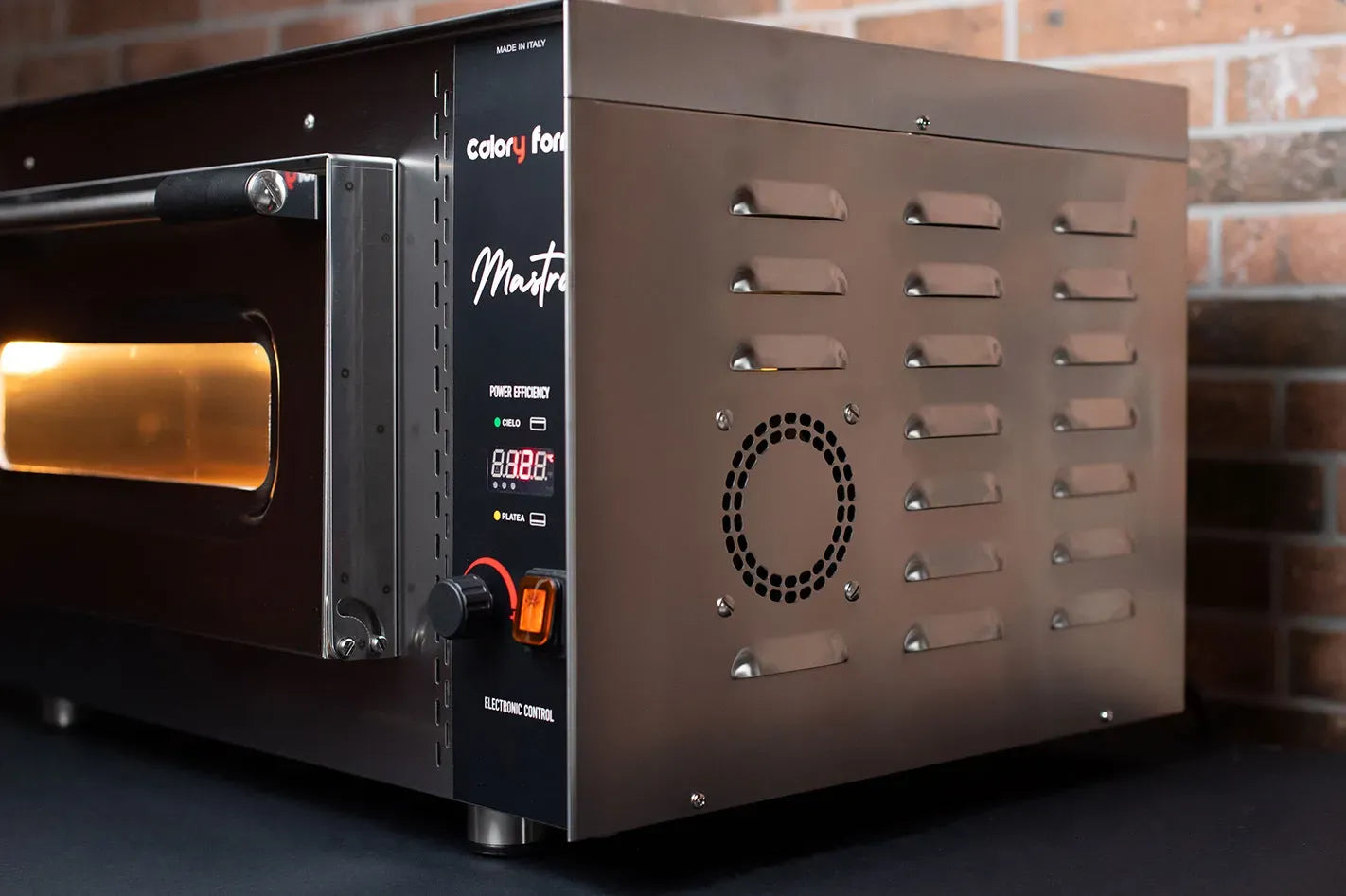 Forno CF62E Mastro - dettaglio camera interna alta 18cm